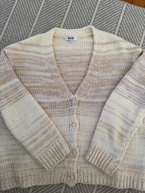 525 America Cream & Beige Marled V-Neck Button Cardigan